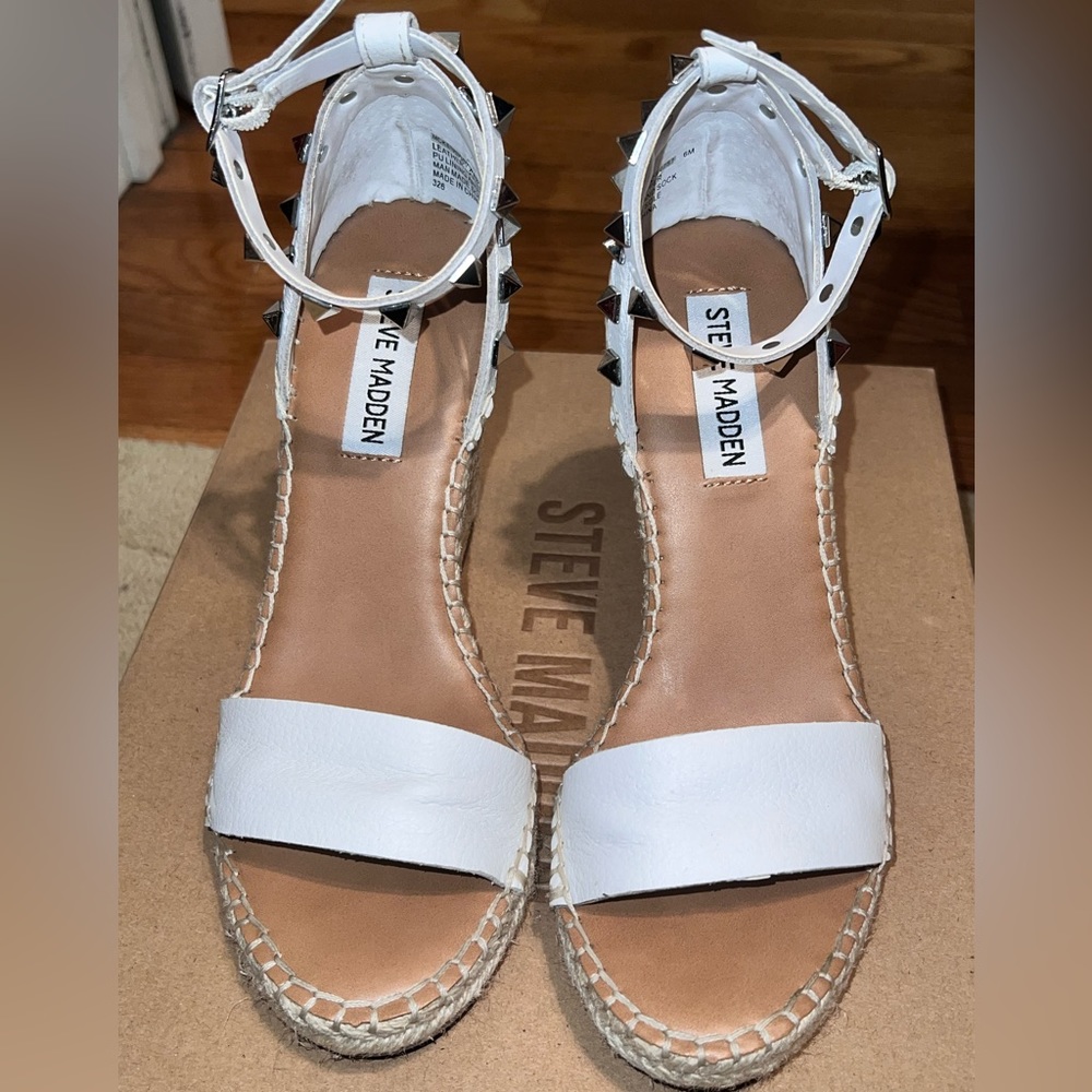 Steve Madden McKenna White size 6